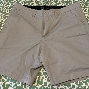 Eubi Chino shorts size medium